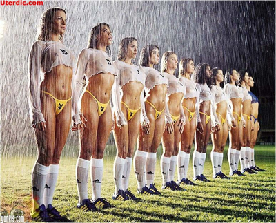 http://futnegtal.files.wordpress.com/2008/08/futebol_e_mulheres.jpg